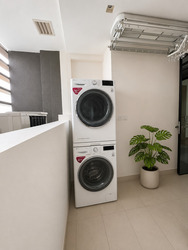 8 Saint Thomas (D9), Condominium #596579671